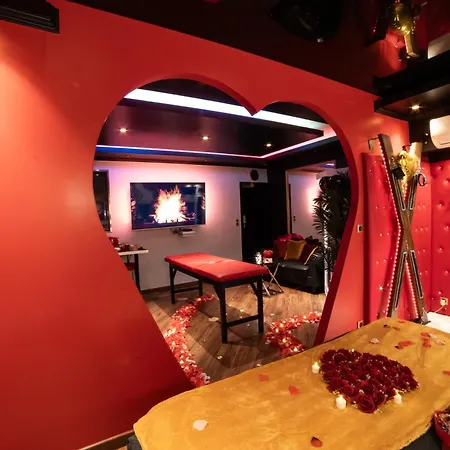 Sensual Sauna Double Douche Apartament