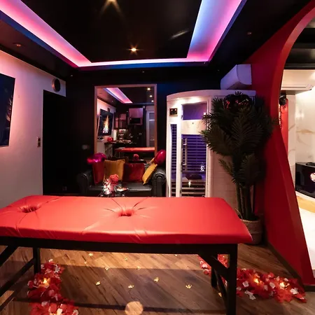 Sensual Sauna Double Douche ナンシー